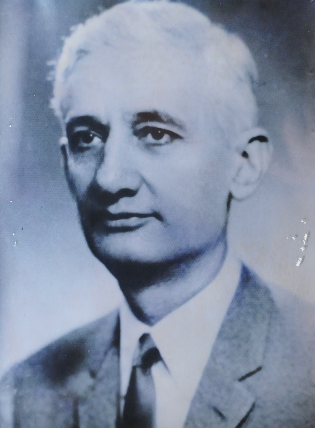 İhsan ECEMİŞ